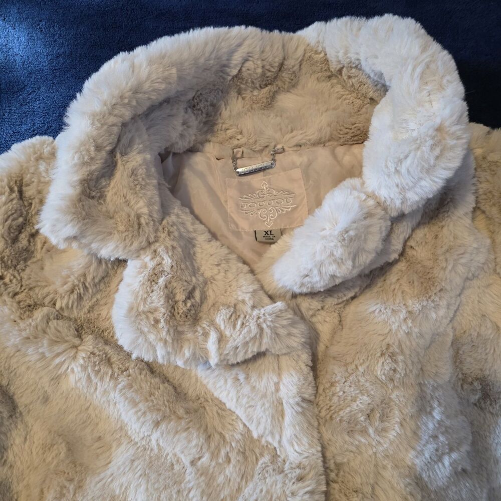 Faux Fur  Jacket Plush Soft Cozy Outerwear - JouJou - Picture 2 of 9